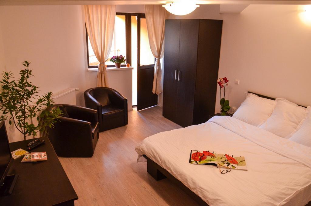 Rasarit De Soare Hotel Rotbav Buitenkant foto